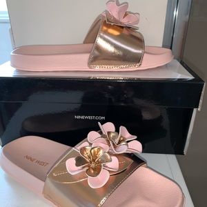 Hey everyone! I’m selling never before worn slides